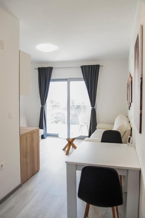 Soko Apartments Huoneistohotelli Soko Herceg Novi Esterno foto