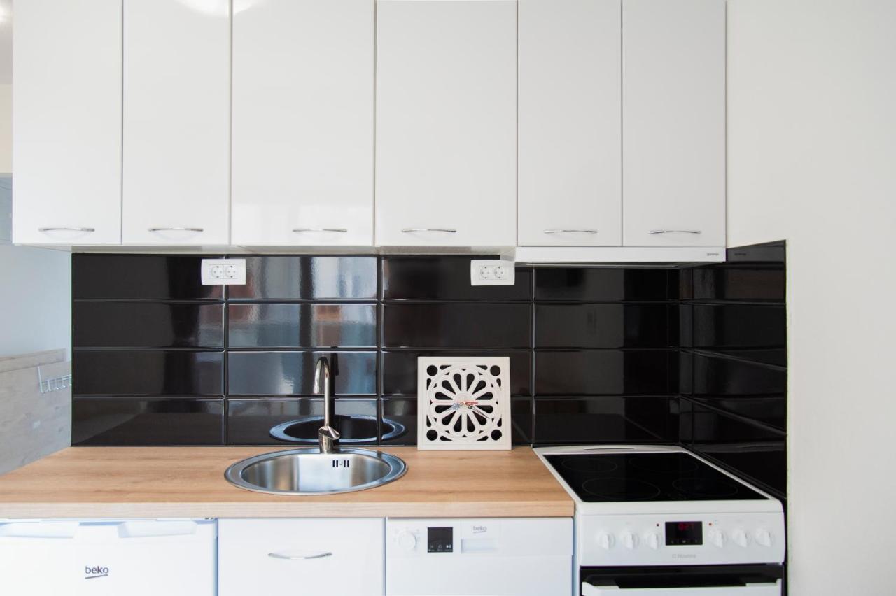 Soko Apartments Huoneistohotelli Soko Herceg Novi Esterno foto