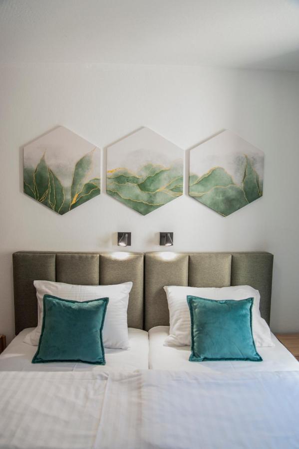 Soko Apartments Huoneistohotelli Soko Herceg Novi Esterno foto