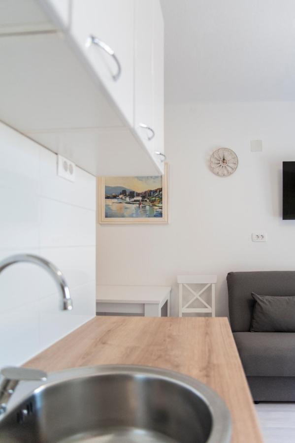Soko Apartments Huoneistohotelli Soko Herceg Novi Esterno foto