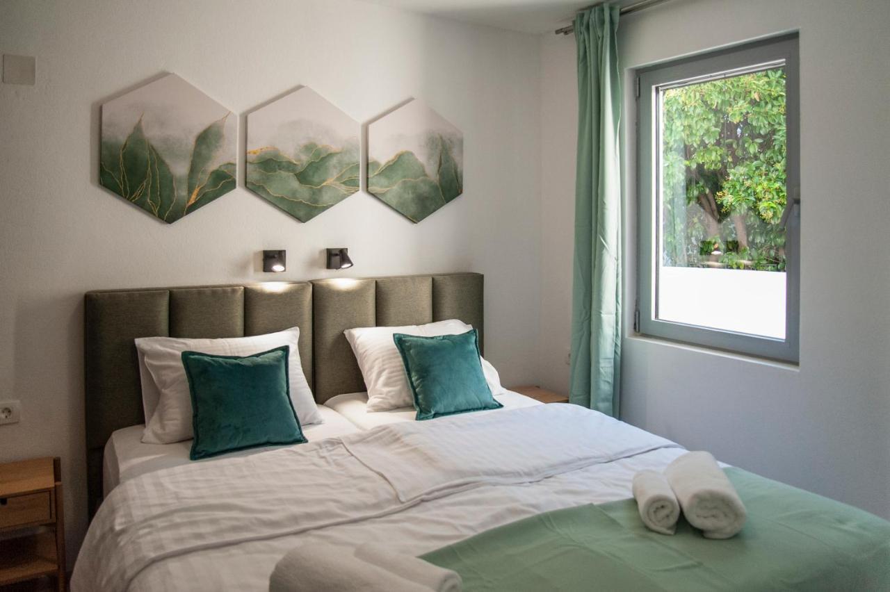 Soko Apartments Huoneistohotelli Soko Herceg Novi Esterno foto