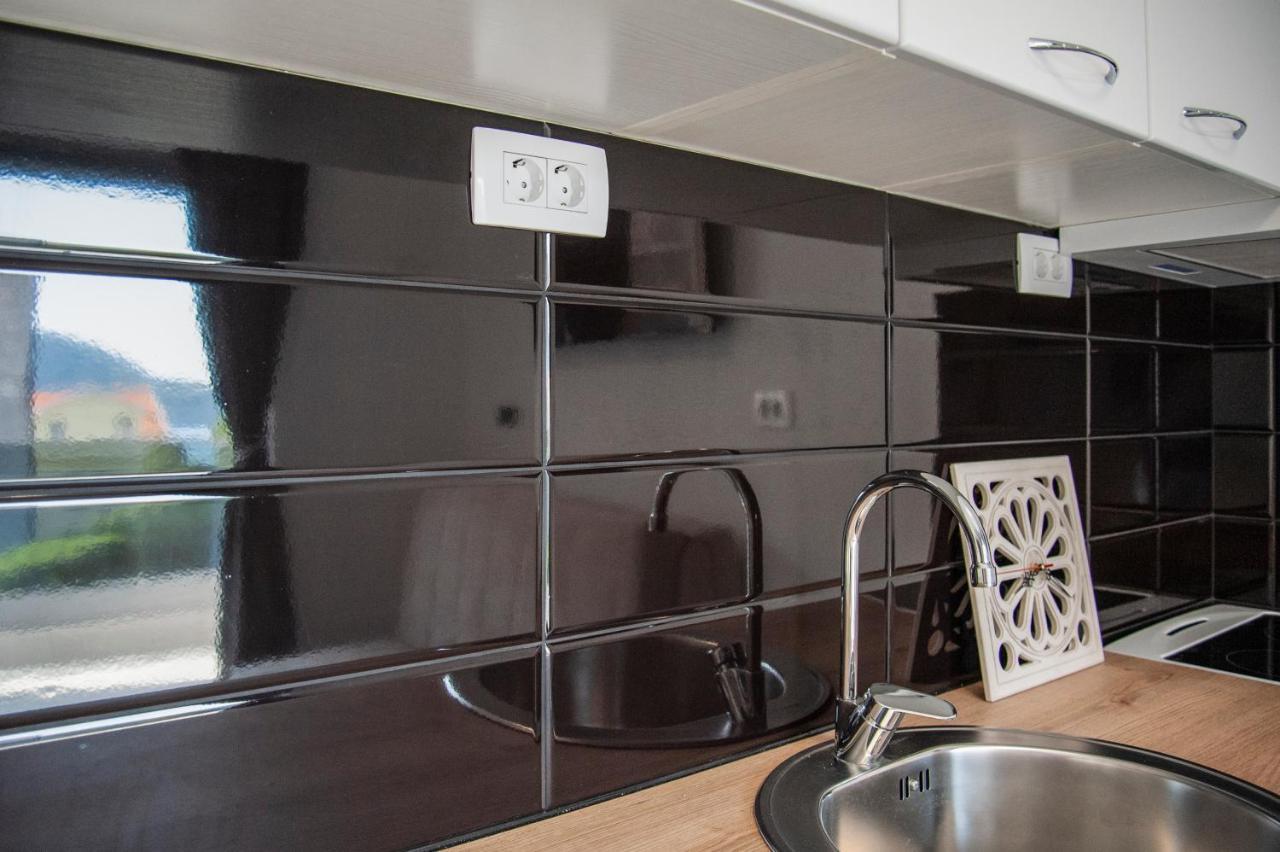Soko Apartments Huoneistohotelli Soko Herceg Novi Esterno foto