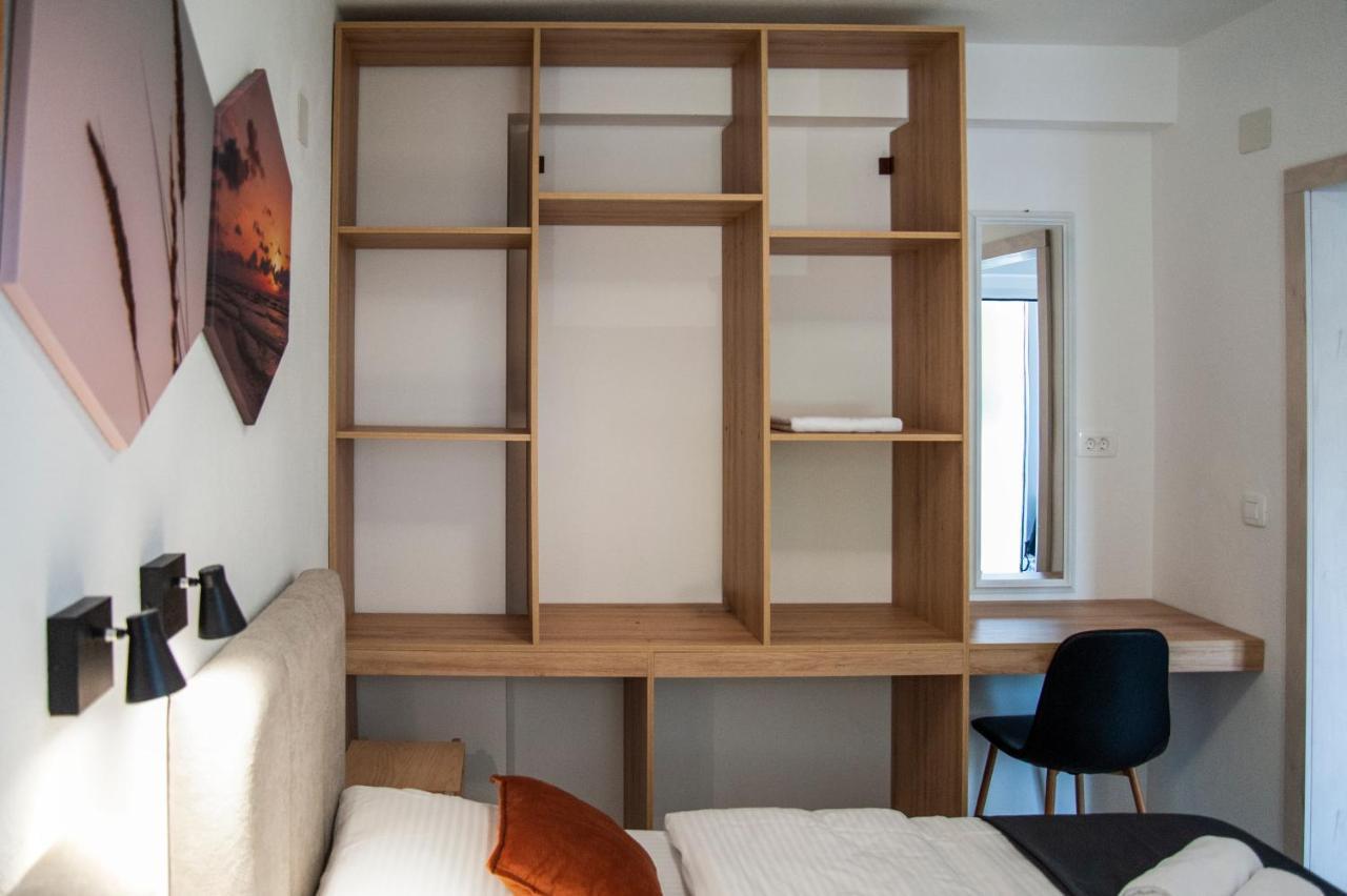 Soko Apartments Huoneistohotelli Soko Herceg Novi Esterno foto